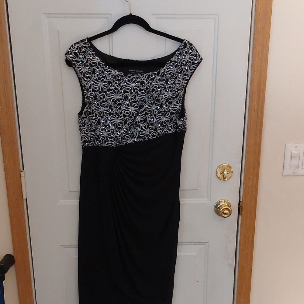 Chic Black and Silver Midi Dress
